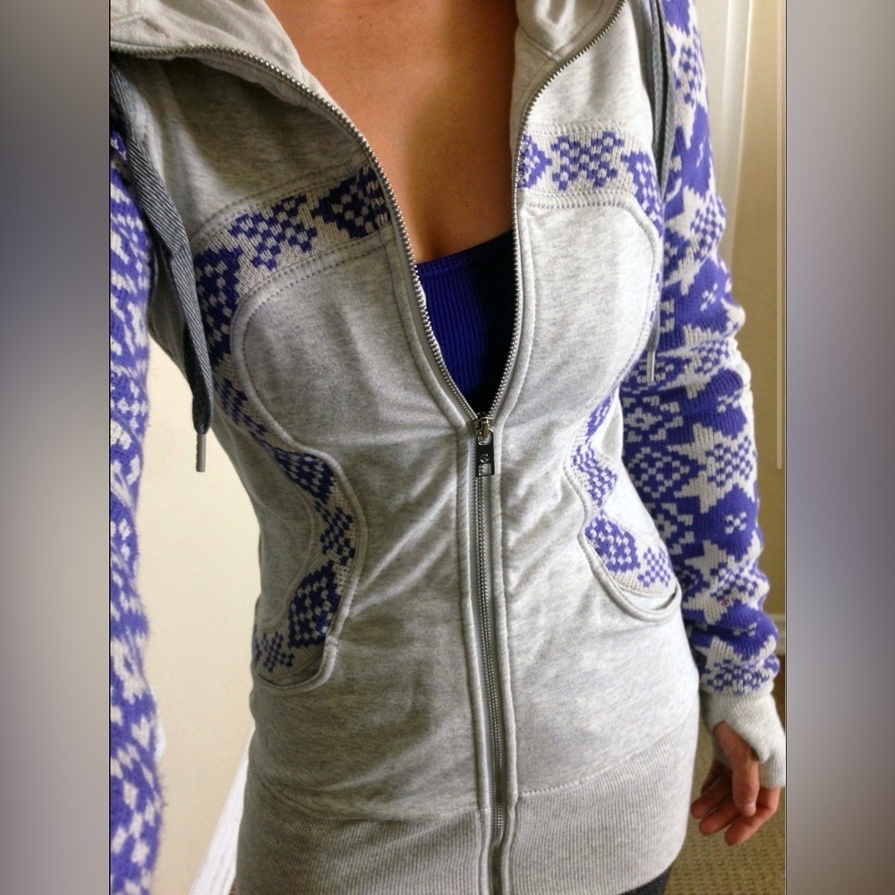 Lululemon Live Simply Ikat Apres Ski Jacquard Knit Hoodie Snowflake Size 8 Scuba